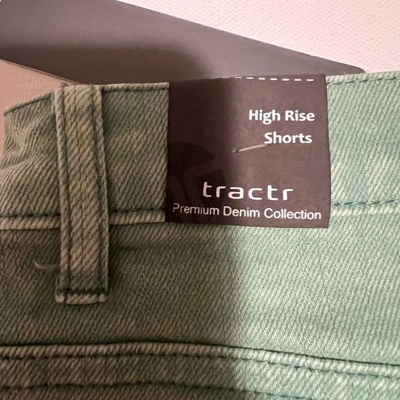 Women's Tractr Slim Fit High Rise Shorts Size
10/30 Quality Deep Grass Green (E5 - Picture 5 of 8
